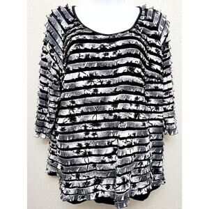 I.N. Studio Woman Black White Floral Pleats Ruffle Top 2X Plus Lightweight Lined